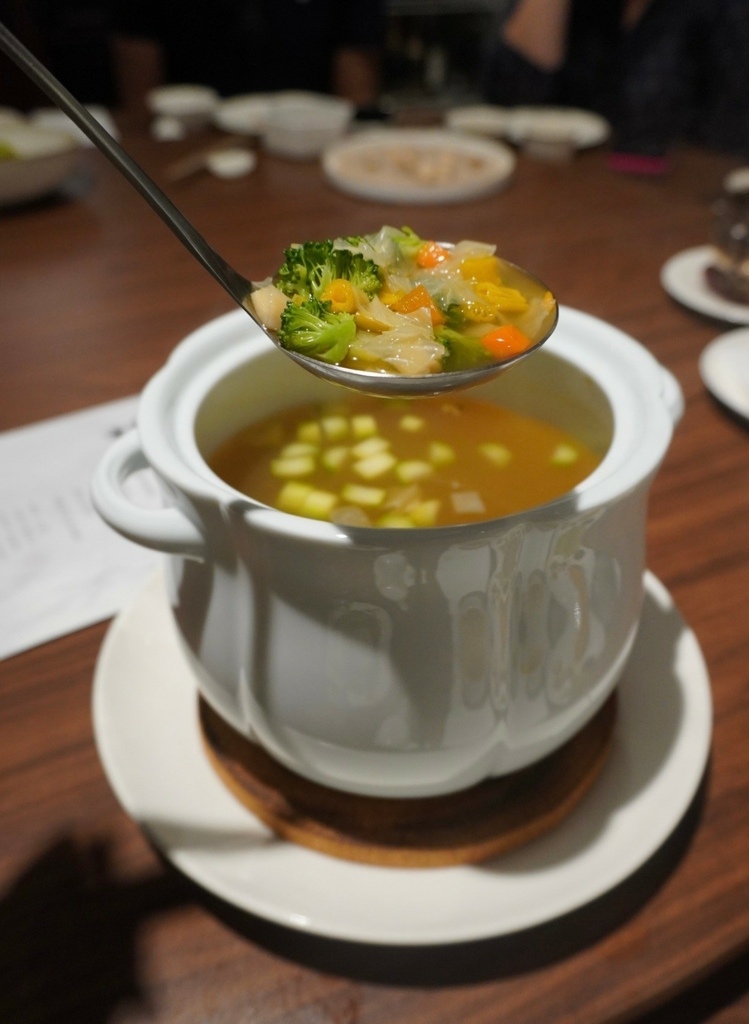 恭喜中山对酌拿下台湾五百盘之五盘! 时髦蔬食料理养生更养心 恭喜中山对酌拿下台湾五百盘之五盘! 时髦蔬食料理养生更养心