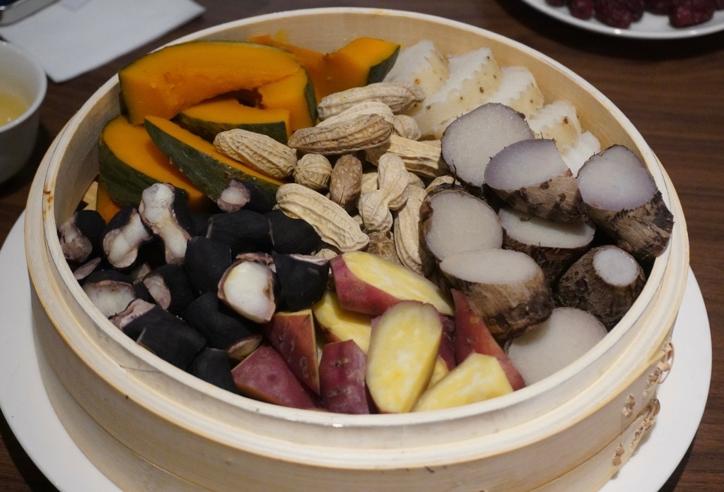 恭喜中山对酌拿下台湾五百盘之五盘! 时髦蔬食料理养生更养心 恭喜中山对酌拿下台湾五百盘之五盘! 时髦蔬食料理养生更养心