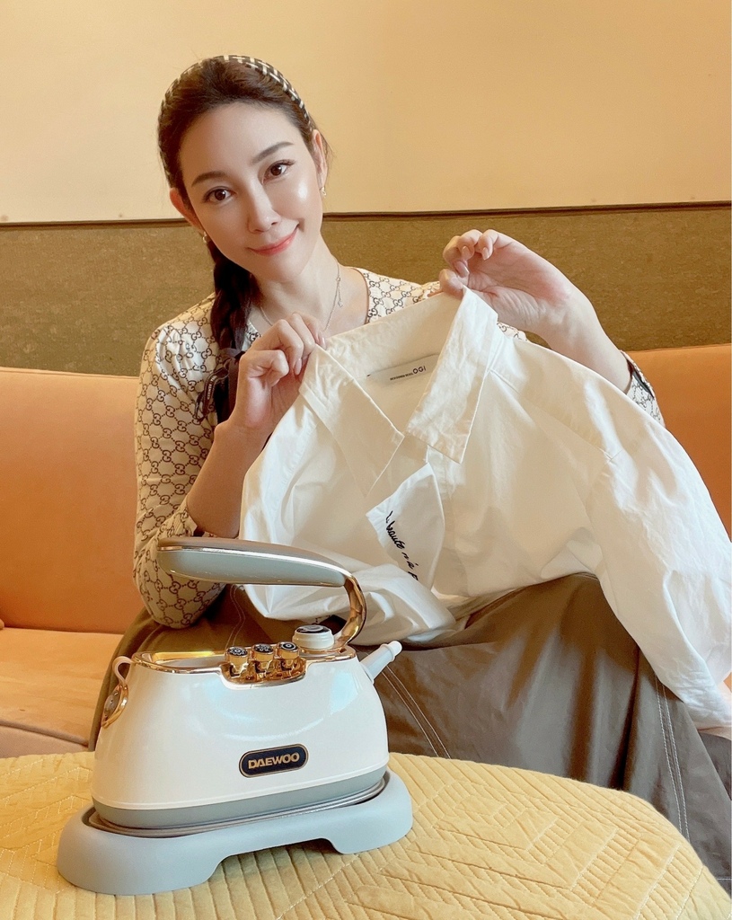 《史上最美》DAEWOO 2in1平/挂烫蒸气熨斗 熨烫同 《史上最美》DAEWOO 2in1平/挂烫蒸气熨斗 熨烫同