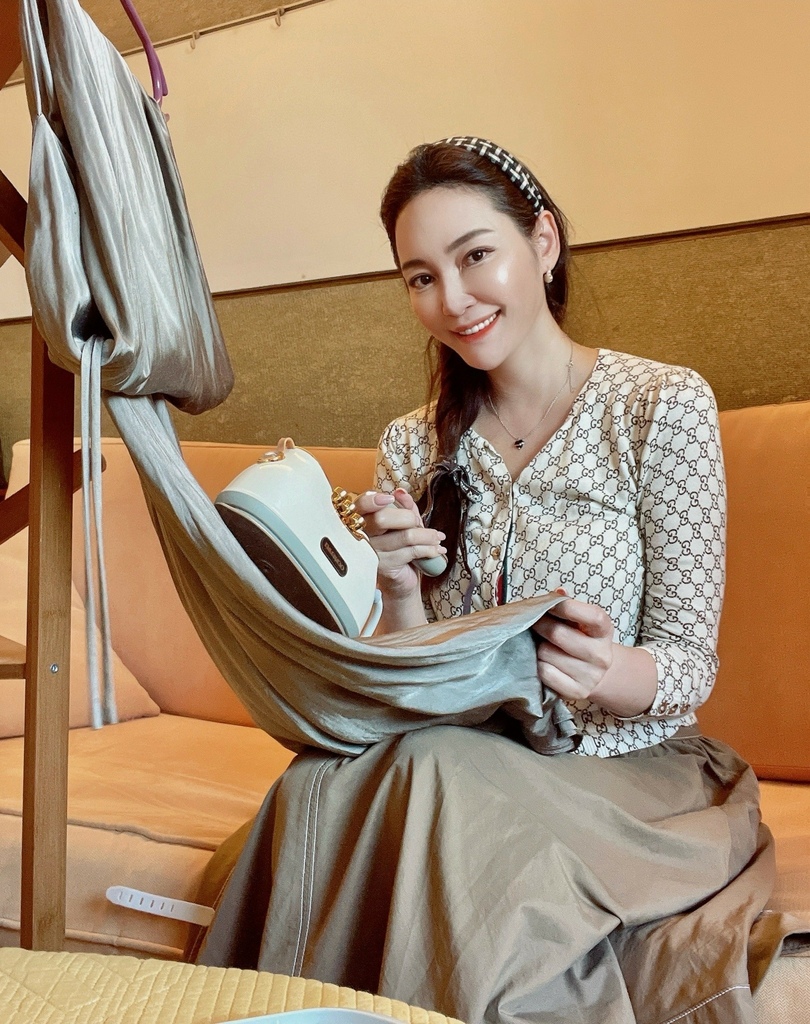 《史上最美》DAEWOO 2in1平/挂烫蒸气熨斗 一烫即 《史上最美》DAEWOO 2in1平/挂烫蒸气熨斗 一烫即