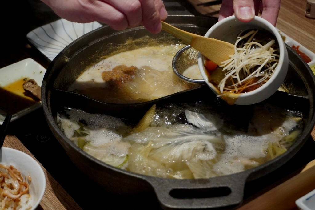 信義市府美食 優喜鍋物專門店 台北必吃這一鍋 除了有迷人的干