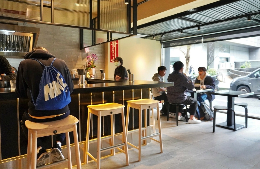 全台拉麵控注意!!! 麵屋長樂 台大公館美食必吃 開幕不到一 全台拉麵控注意!!! 麵屋長樂 台大公館美食必吃 開幕不到一