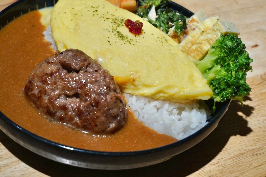 新庄喜欢咖喱 Love Curry 中港店 以天然食材细心熬