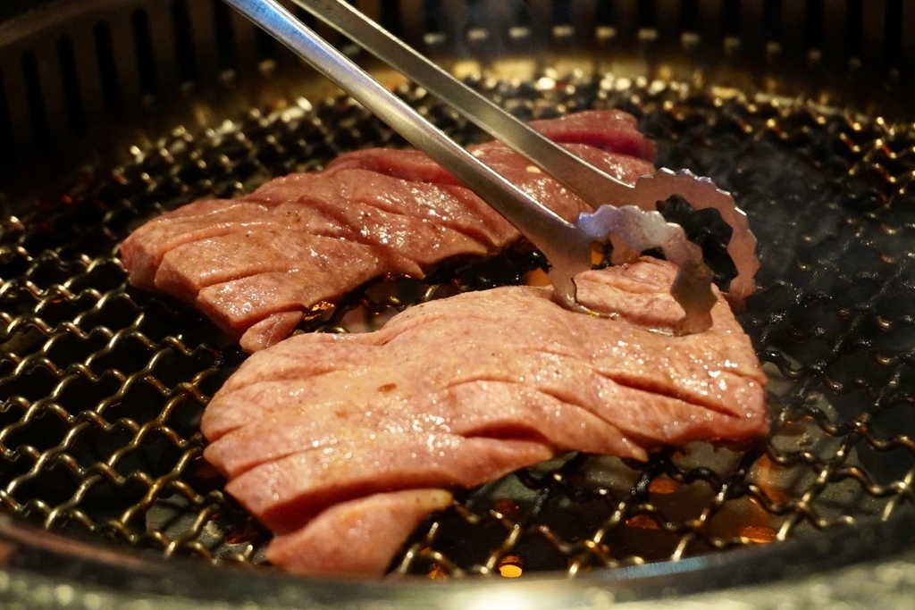 台北美食推薦《豆町村燒肉》「激安餐飲集團」東區全新燒肉品牌! 台北美食推薦《豆町村燒肉》「激安餐飲集團」東區全新燒肉品牌!