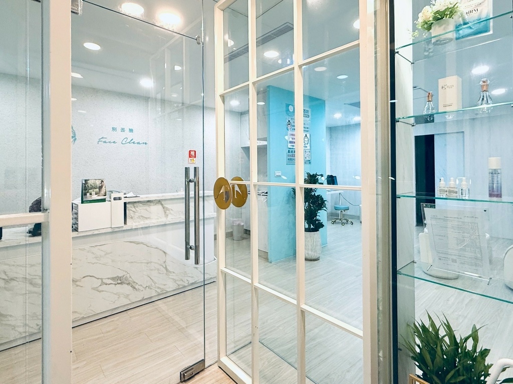 【桃園美容做臉推廌】不推銷又親民！臉部保養、肩項按摩、洗頭一