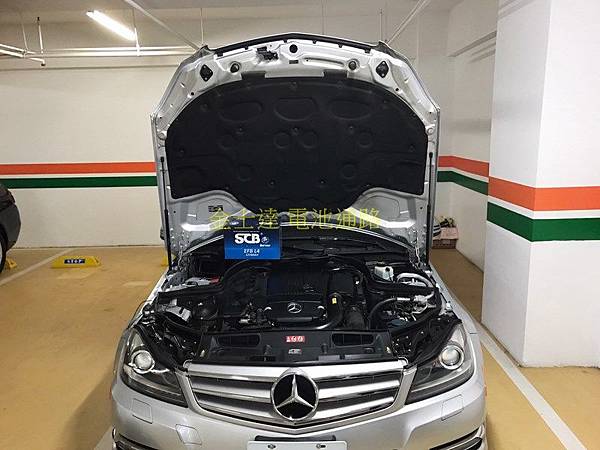 台中市汽車電池 金士達電池通路 2012年 賓士 Mercedes Benz C250 W204 1.8 (原廠銀) 充電制御系統汽油車3 (复制).jpg