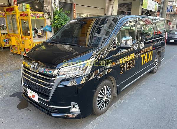 台中市汽車電池 金士達電池通路 2019年 豐田 Toyota Granvia 2.8 (貴族黑) 柴油高頂休旅車1 (复制).jpg