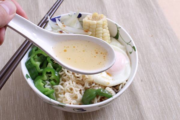 強吃食堂-我家也有公仔麵