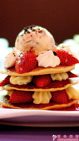 仙杜瑞拉鐵板甜點餐廳/布丁燒/草莓塔