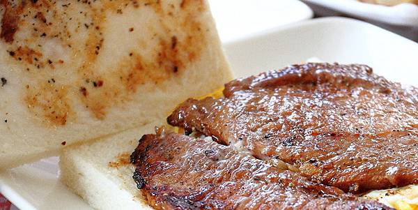 燒肉咬蛋中西式早餐