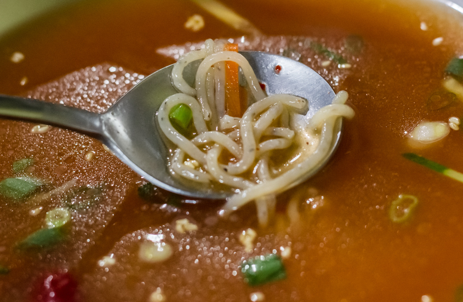 渡船頭美食-朝月冷麵王