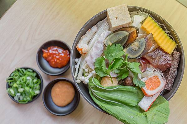  高雄美食-老旺上鍋