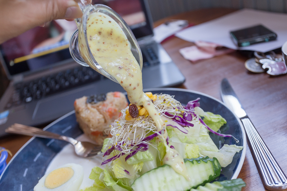 楠梓美食-聽見花開