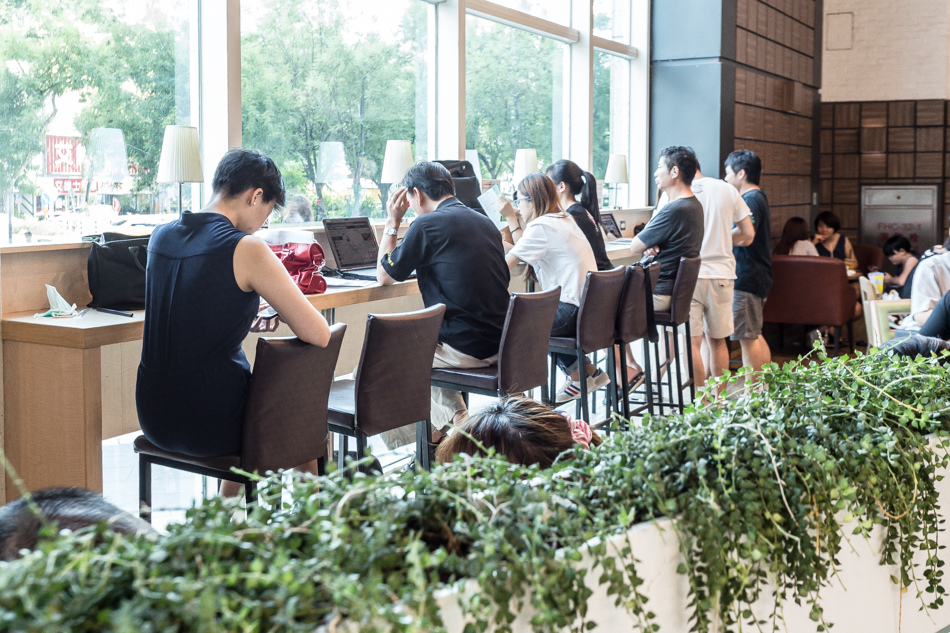 莫凡彼咖啡館-高鐵左營店