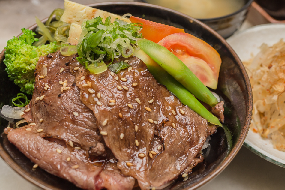 高雄美食 - 向下走壽司 高雄美食 - 向下走壽司
