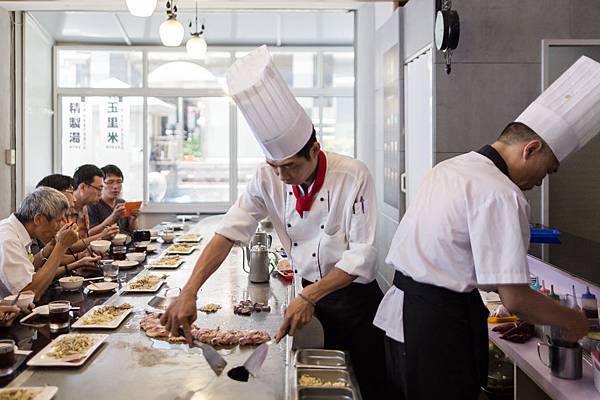 高雄美食 - 茹瑪隆鐵板燒民族店