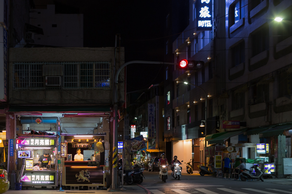 高雄美食 - 火車站小吃飲料推薦 - 皇家爵品 高雄美食 - 火車站小吃飲料推薦 - 皇家爵品