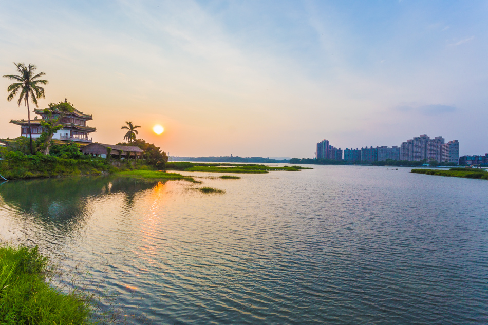 高雄旅遊 - 高雄景點 - 市立澄清湖棒球場 高雄旅遊 - 高雄景點 - 市立澄清湖棒球場