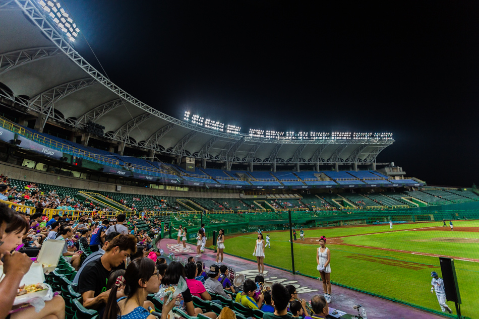 高雄旅遊 - 高雄景點 - 市立澄清湖棒球場 高雄旅遊 - 高雄景點 - 市立澄清湖棒球場