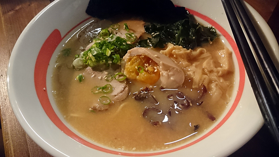 三訪板前拉麵 三訪板前拉麵