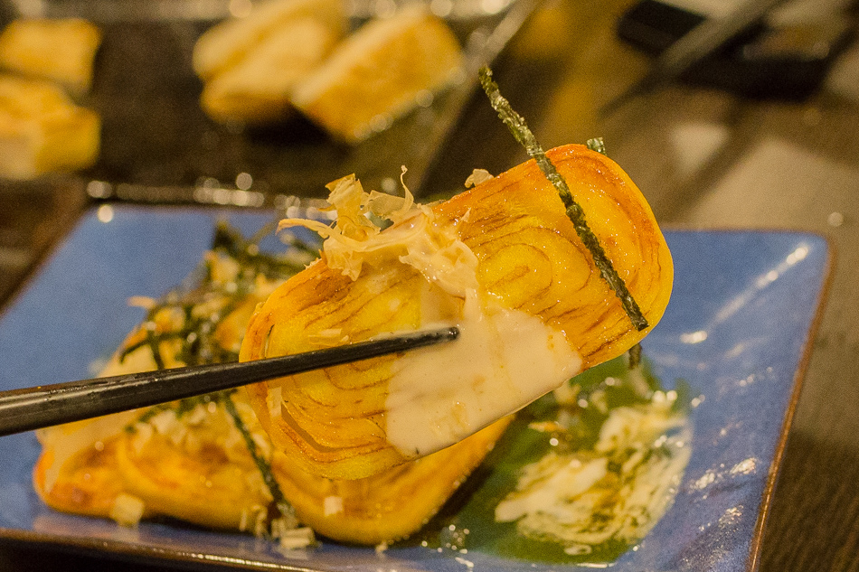 高雄美食- 藏本燒 - 炭火串燒/日式關東煮 高雄美食- 藏本燒 - 炭火串燒/日式關東煮