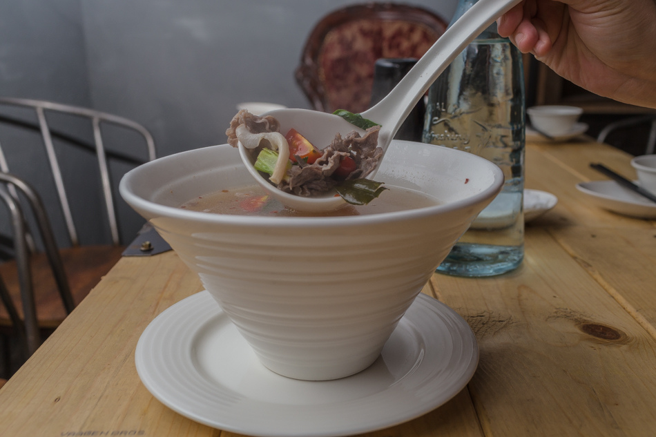 泰閣餐酒館晚餐-香檸羊肉片湯 泰閣餐酒館晚餐-香檸羊肉片湯