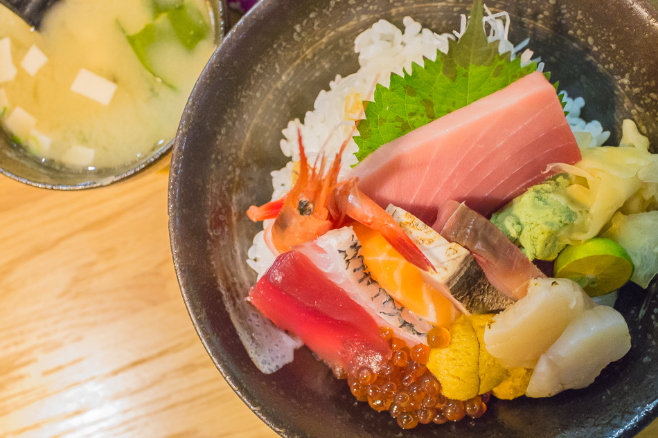 南鮪50度-生魚片丼飯、刺身、壽司、握壽司、手卷、烤物 專賣