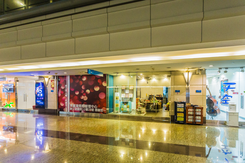 高雄住宿/高雄飯店/高雄日租/85大樓 - 夜景旅人