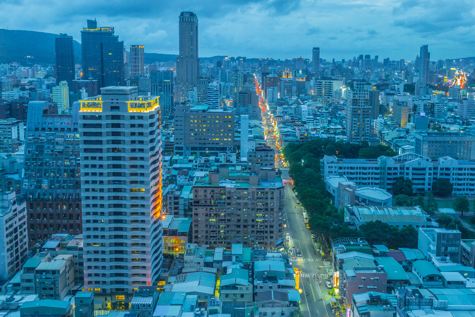 高雄住宿/高雄飯店/高雄日租/85大樓 - 夜景旅人