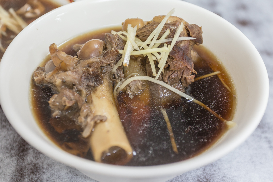 自由羊肉火鍋 自由羊肉火鍋