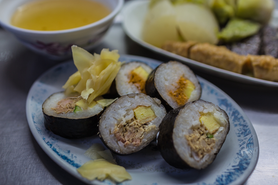 高雄美食 - 廟口黑輪 高雄美食 - 廟口黑輪