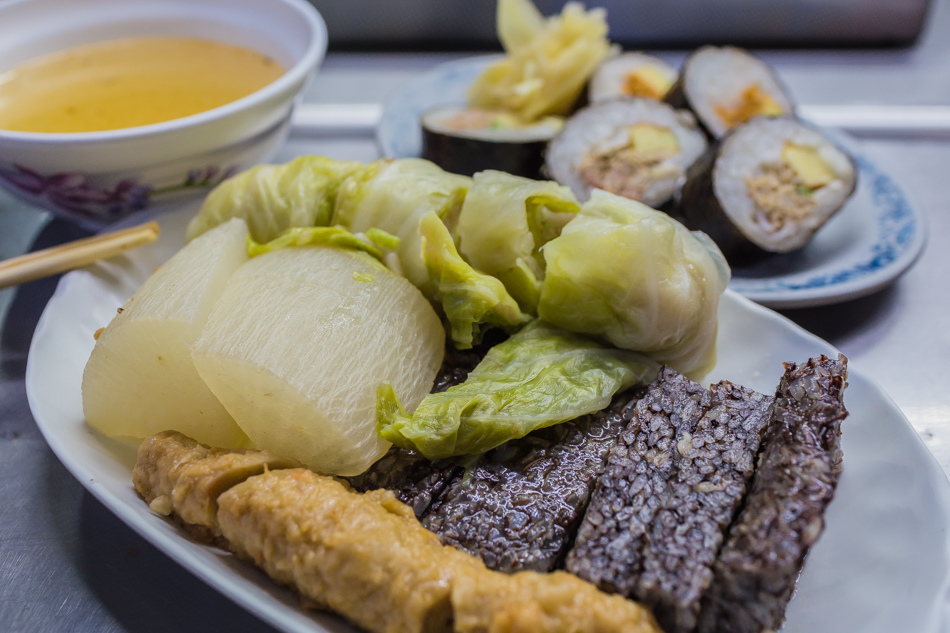 高雄美食 - 廟口黑輪 高雄美食 - 廟口黑輪