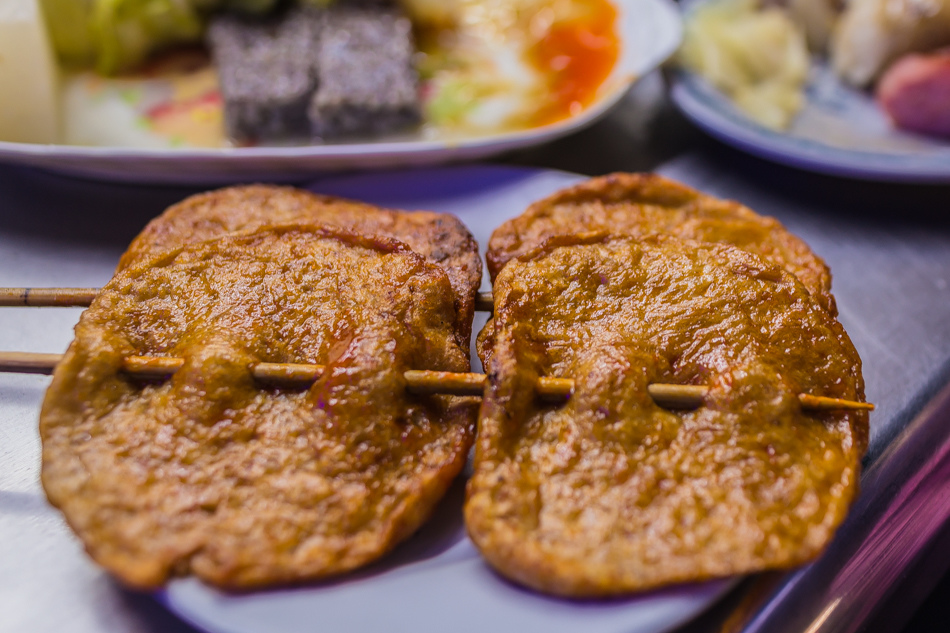 高雄美食 - 廟口黑輪 高雄美食 - 廟口黑輪