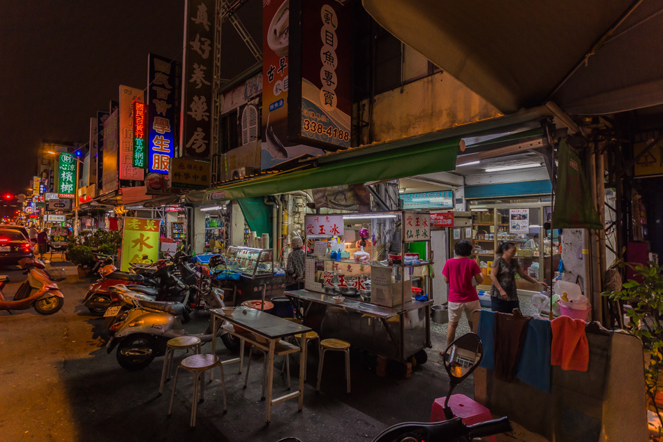 高雄美食 - 廟口黑輪 高雄美食 - 廟口黑輪