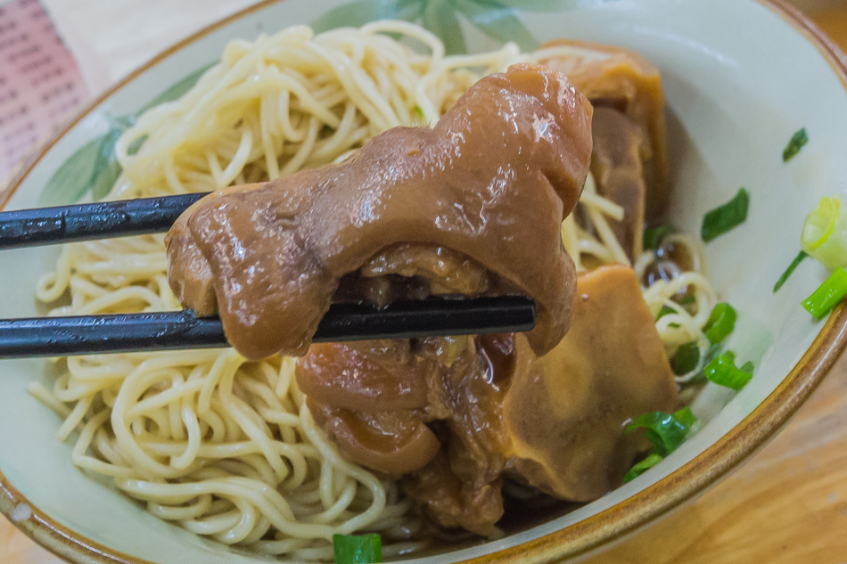 鹽埕區美食 - 愛上乾麵 鹽埕區美食 - 愛上乾麵