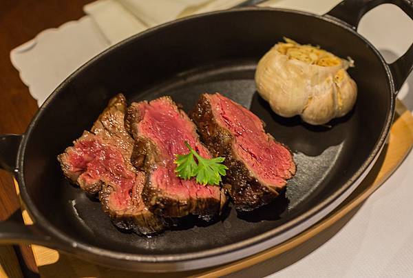 岡山a-steak牛排餐酒館