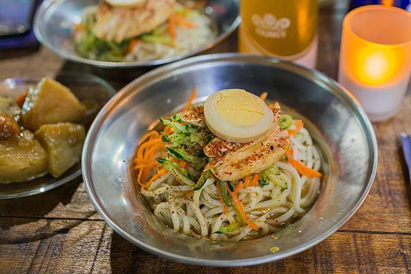 高雄美食 / 美麗島美食 / 麵 · 微涼 Taiwanese Cold Noodle高雄美食 / 美麗島美食 / 麵 · 微涼 Taiwanese Cold Noodle