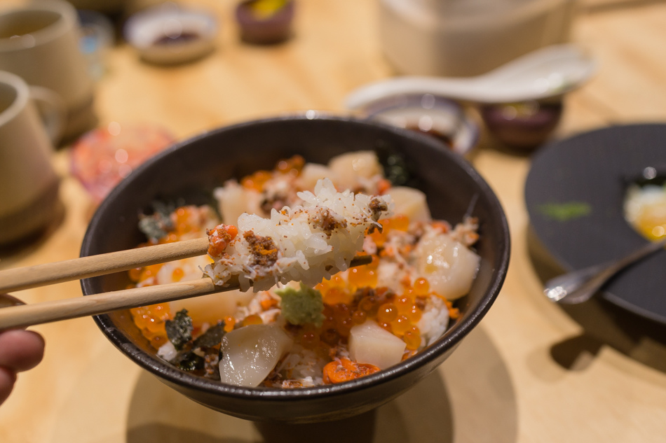 八十八丼 88 Donburi香箱蟹