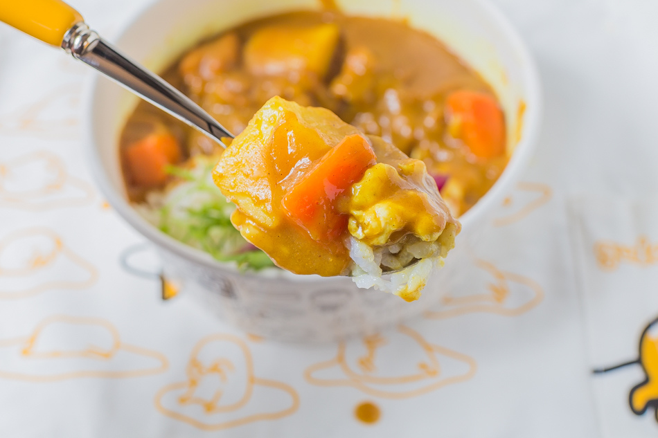 高雄美食 - 忠義堂咖哩飯 高雄美食 - 忠義堂咖哩飯