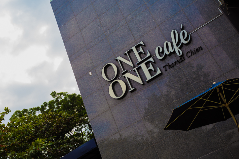 ONE ONE CAFE