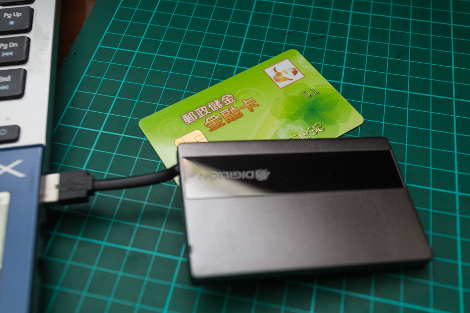 開箱文 - EasyATM K100 開箱文 - EasyATM K100