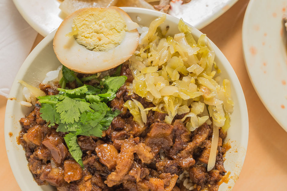 屏東美食 - 阿群麵館 / 肉臊飯 / 滷肉飯 / 黑白切 屏東美食 - 阿群麵館 / 肉臊飯 / 滷肉飯 / 黑白切