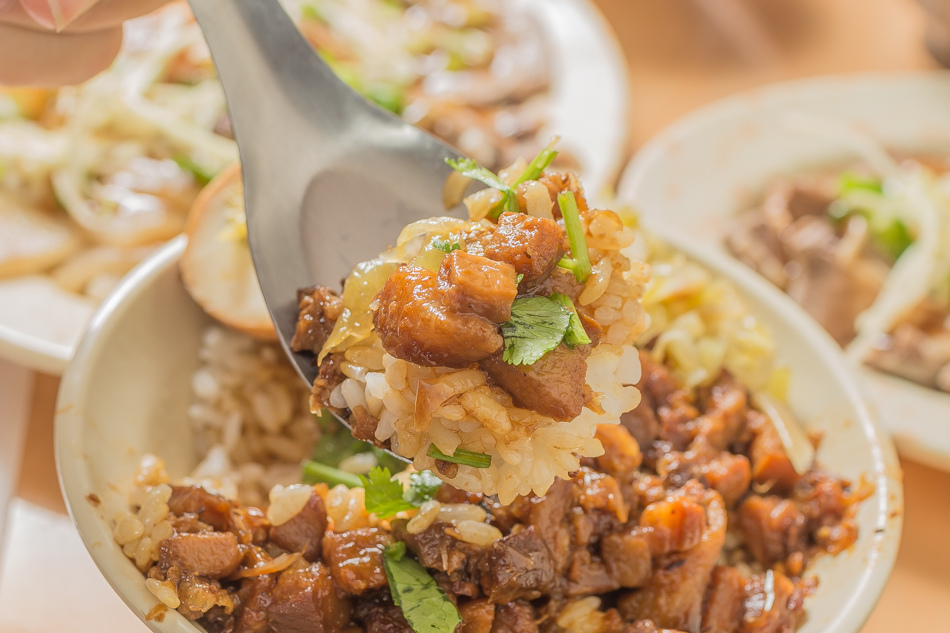 屏東美食 - 阿群麵館 / 肉臊飯 / 滷肉飯 / 黑白切 屏東美食 - 阿群麵館 / 肉臊飯 / 滷肉飯 / 黑白切