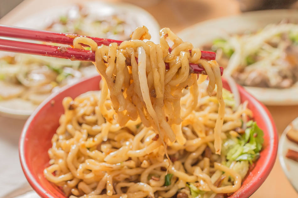 屏東美食 - 阿群麵館 / 肉臊飯 / 滷肉飯 / 黑白切 屏東美食 - 阿群麵館 / 肉臊飯 / 滷肉飯 / 黑白切