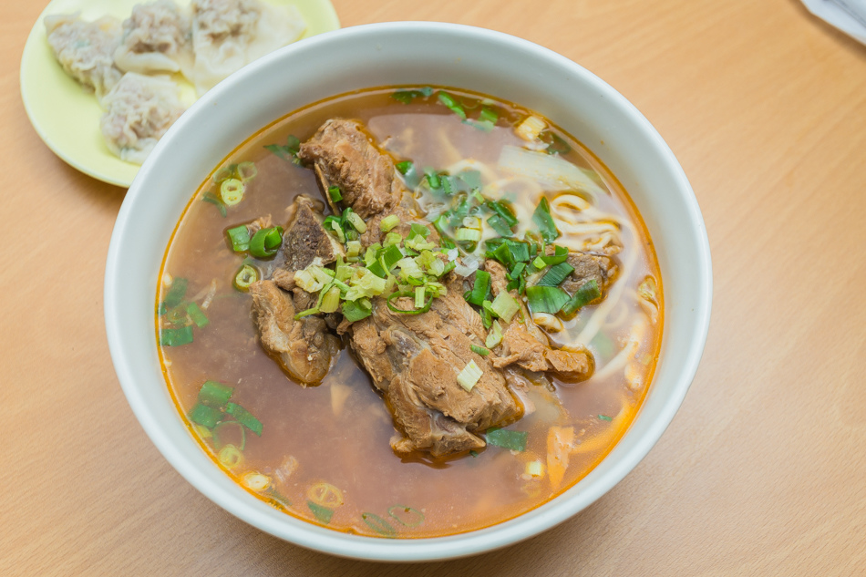 高雄美食 - 鳳山老地方牛肉麵