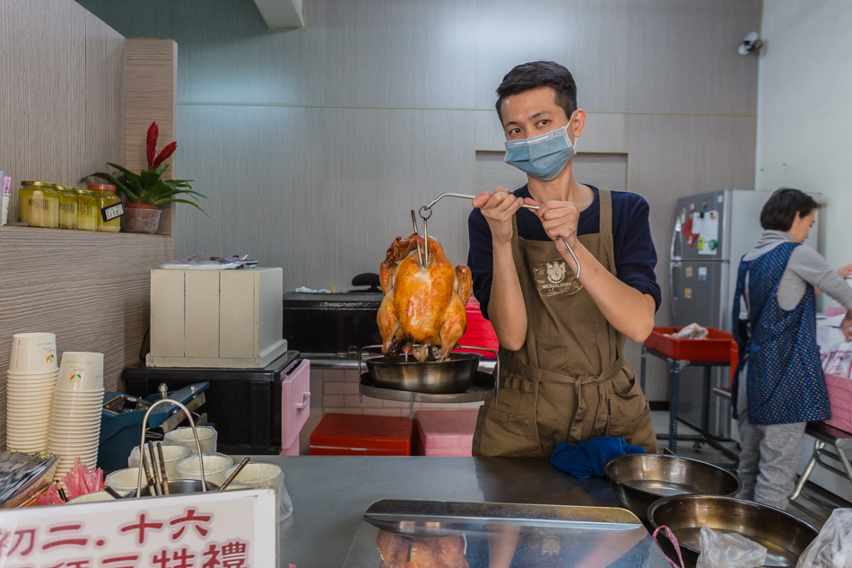 屏東美食 - 鄰舍現烤桶仔雞/屏東千禧公園 屏東美食 - 鄰舍現烤桶仔雞/屏東千禧公園