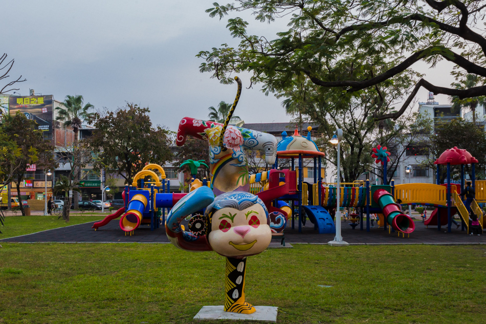 屏東美食 - 鄰舍現烤桶仔雞/屏東千禧公園