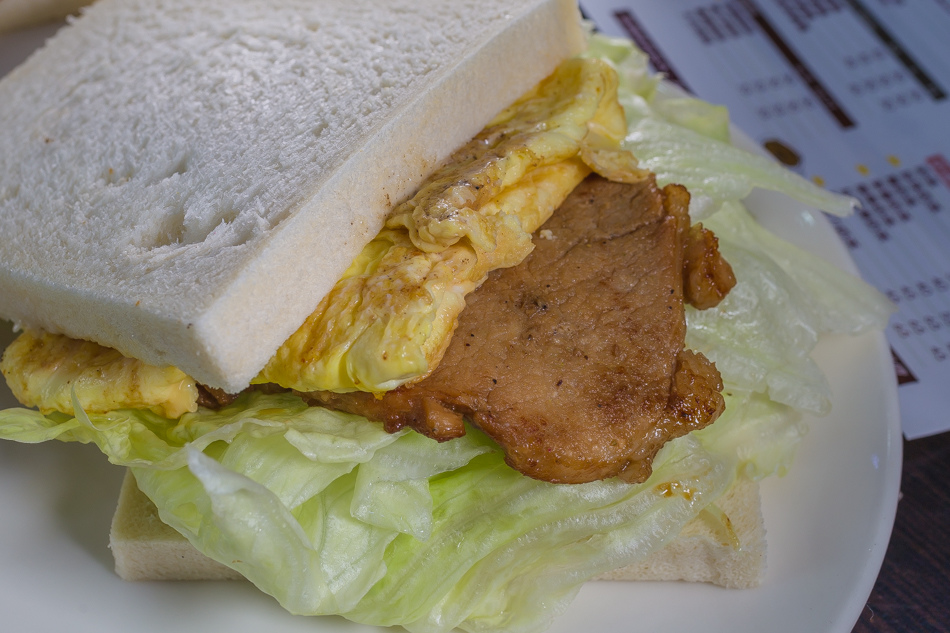 台中美食 - 夏茶爾活力餐飲 x 中興大學美食