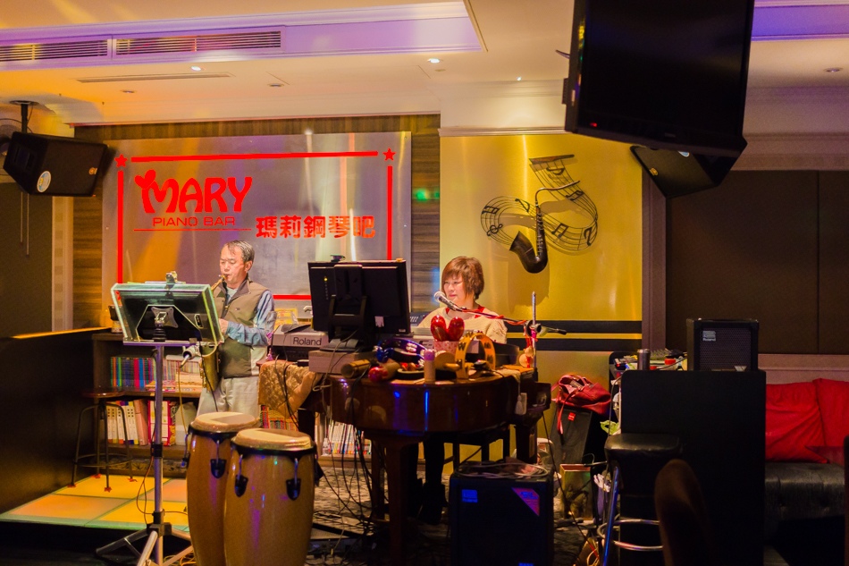 台中旅遊 - 瑪莉鋼琴酒吧 台中旅遊 - 瑪莉鋼琴酒吧