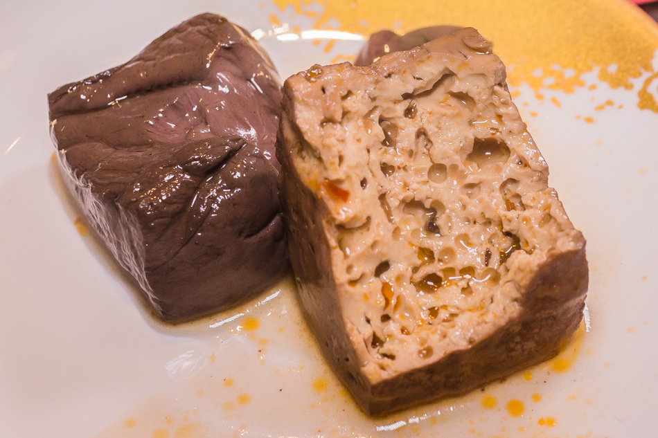 鴨血豆腐 鴨血豆腐